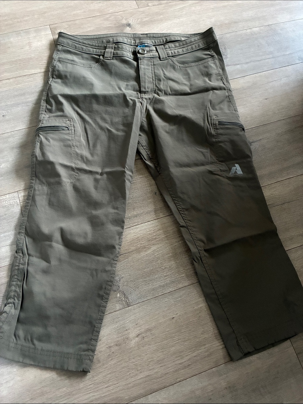 Eddie Bauer Olive Green Cargo Pants with Zip Pockets